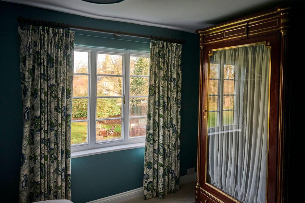Colston Bassett Martin Arms Bed & Breakfast エクステリア 写真