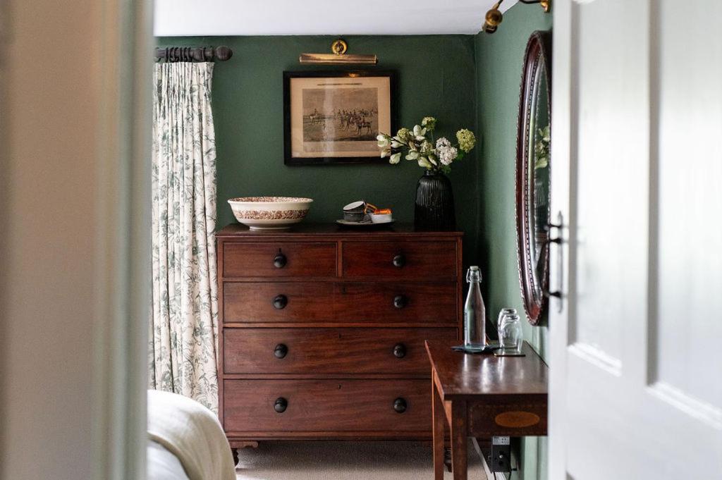 Colston Bassett Martin Arms Bed & Breakfast エクステリア 写真